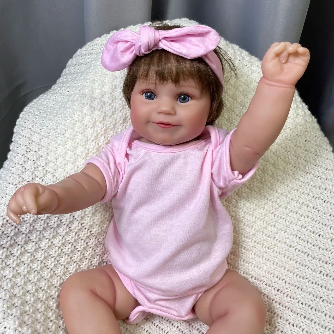 50CM Adorable Reborn Baby Doll Maddie Hand-Detailed Painted with Visible Veins Lifelike 3D Painted Skin Tone Christmas Toy Gift