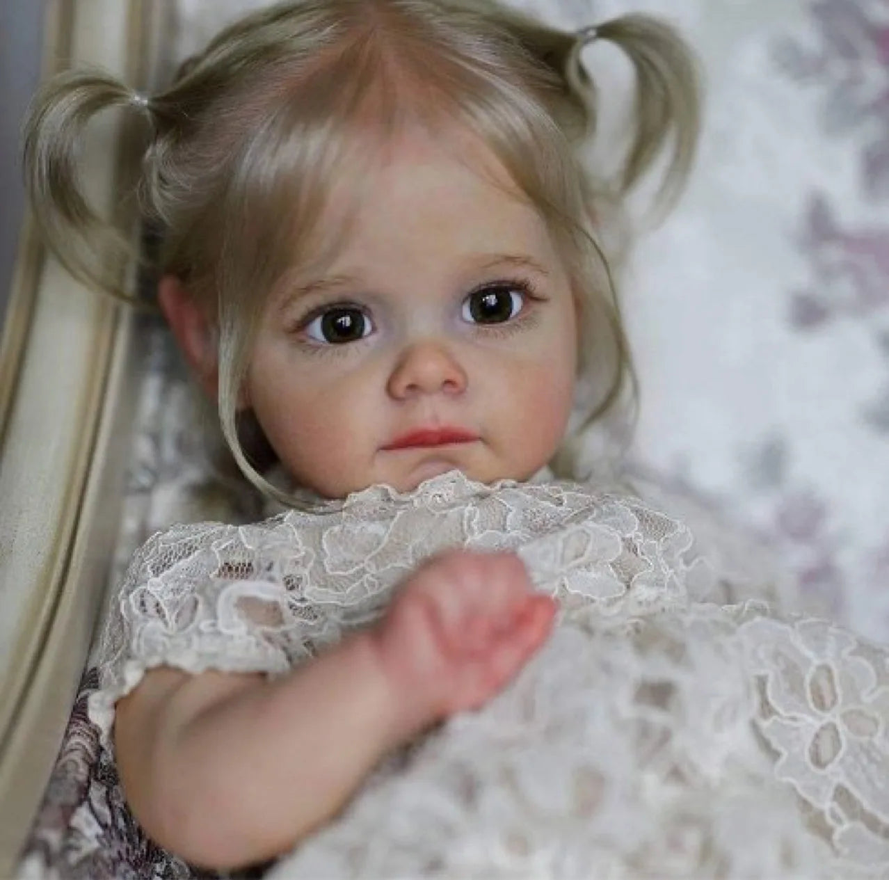 60CM Maggie Handmade High Quality Soft Vinyl Silicone Reborn Toddler Detailed Lifelike Hand-Rooted Hair Collectible Art Doll